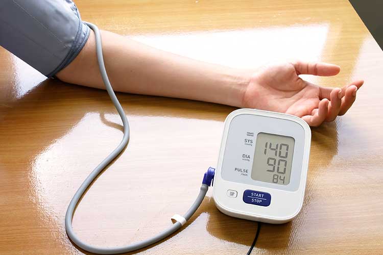 renal disease pregnancy blood pressure