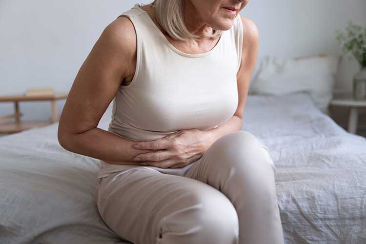 bowel cancer symptoms abdominal pain